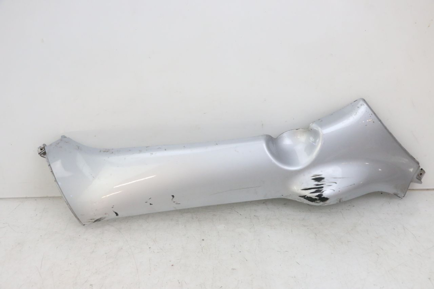 photo de Soleira direita PIAGGIO X8 125 (2004 - 2007) - Detalhe da peça