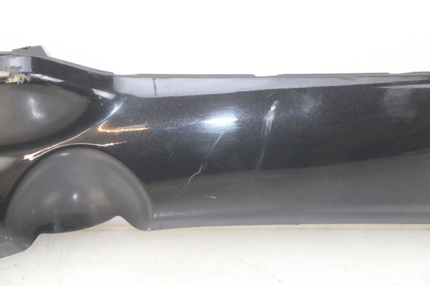 photo de Soleira direita PIAGGIO XEVO - X EVO 125 (2007 - 2017) - Marcações e referências
