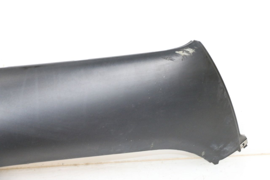 photo de Soleira direita PIAGGIO XEVO - X EVO 125 (2007 - 2017) - Pontos de fixação
