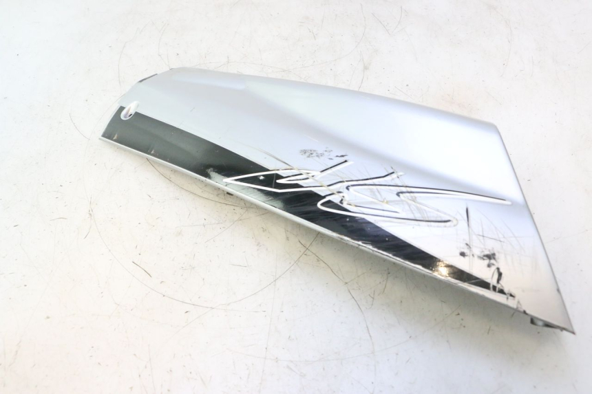 photo de Soleira direita YAMAHA YP MAJESTY 125 (2002 - 2006) - Pontos de fixação