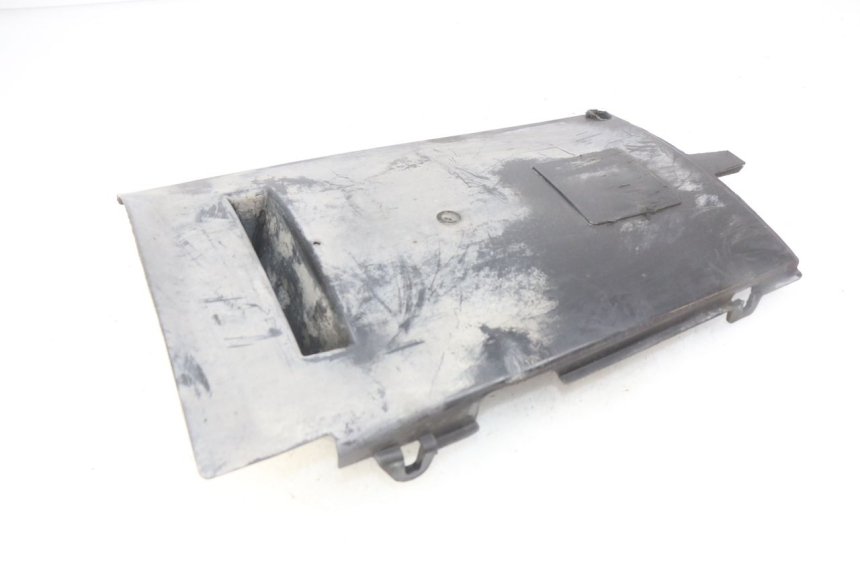 photo de Soleira HONDA FES S-WING SWING ABS 125 (2007 - 2015) - Detalhe da peça