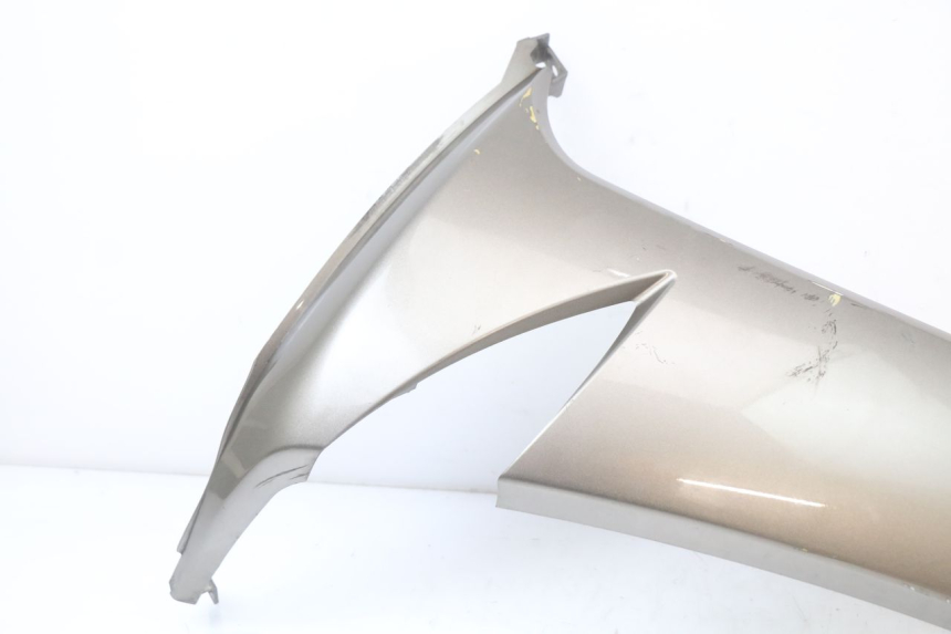 photo de Soleira esquerda PEUGEOT CITYSTAR 50 (2013 - 2017) - Detalhe da peça