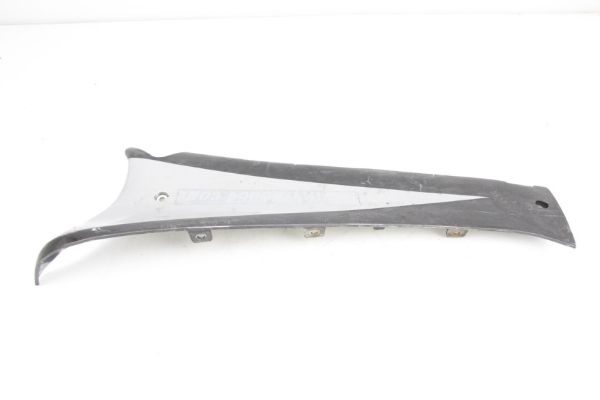 photo de Soleira esquerda JMSTAR CJ12M 125 (2005 - 2007) - Detalhe da peça