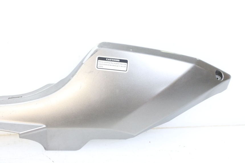 photo de Soleira esquerda KYMCO DINK STREET 125 (2009 - 2014) - Estado da superfície