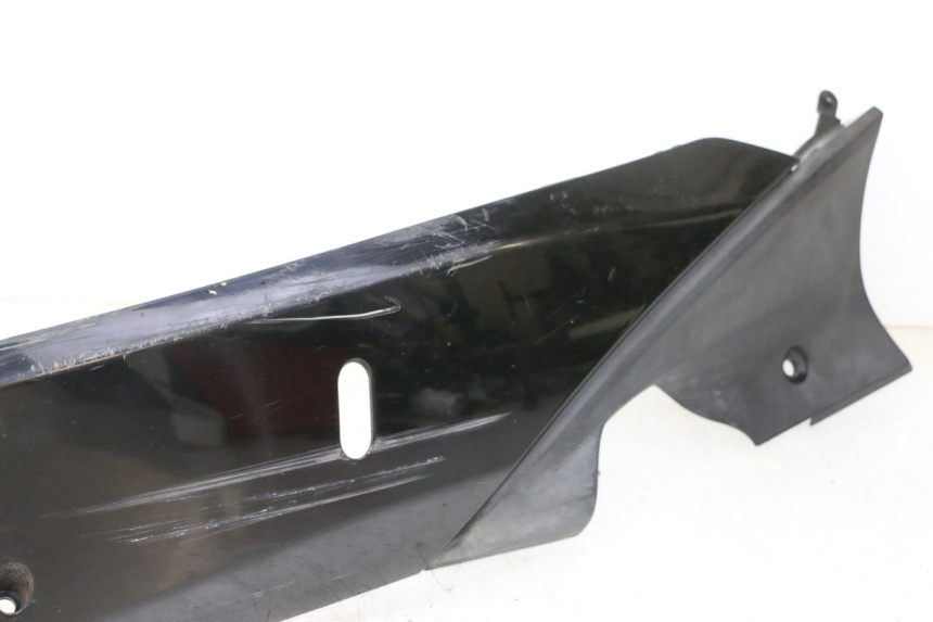 photo de Soleira esquerda HONDA FES S-WING SWING ABS 125 (2007 - 2015) - Detalhe da peça