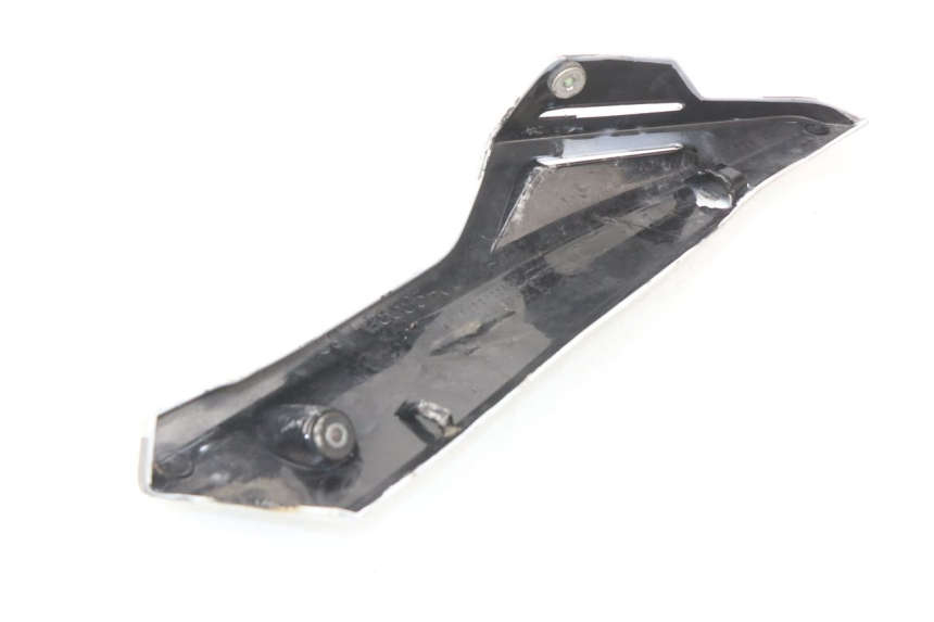 photo de Soleira esquerda YAMAHA FZ8 800 (2010 - 2016) - Detalhe da peça