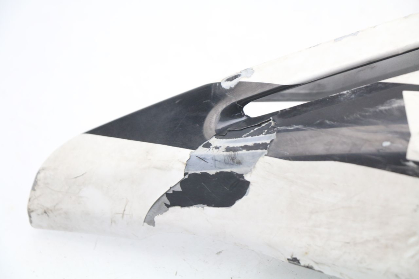 photo de Soleira esquerda YAMAHA FZ8 800 (2010 - 2016) - Peça verificada