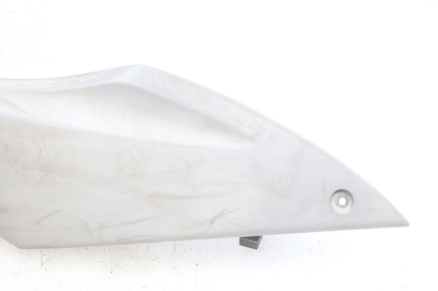photo de Soleira esquerda YAMAHA HW XENTER 125 (2011 - 2017) - Estado da superfície