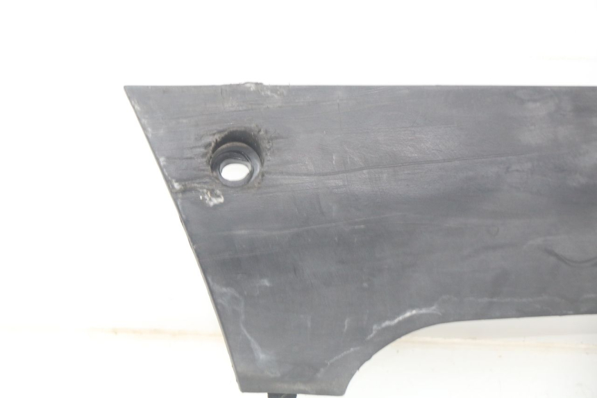 photo de Soleira esquerda PEUGEOT KISBEE 2T 50 (2010 - 2017) - Pontos de fixação