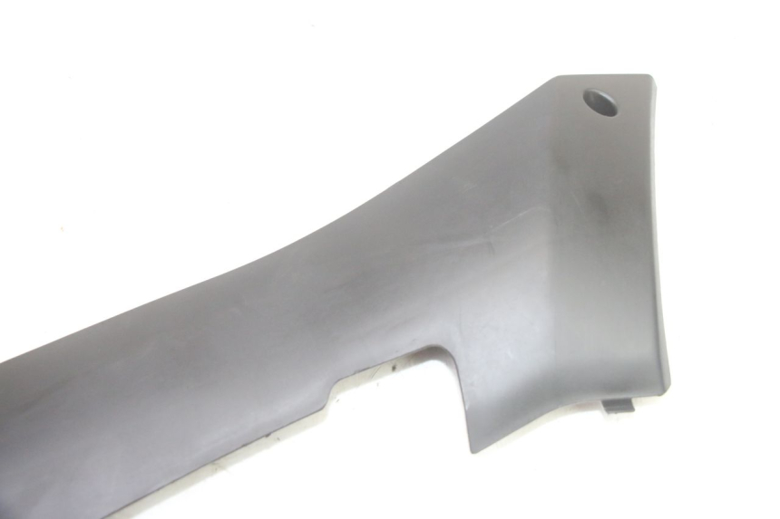 photo de Soleira esquerda PEUGEOT KISBEE 2T 50 (2010 - 2017) - Outro ângulo de visão