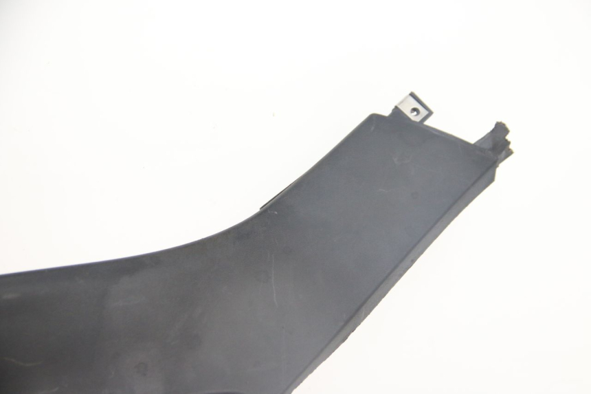 photo de Soleira esquerda PIAGGIO MP3 125 (2006 - 2014) - Detalhe da peça