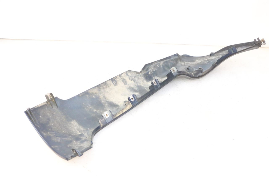 photo de Soleira esquerda PIAGGIO MP3 RL 250 (2006 - 2010) - Peça verificada