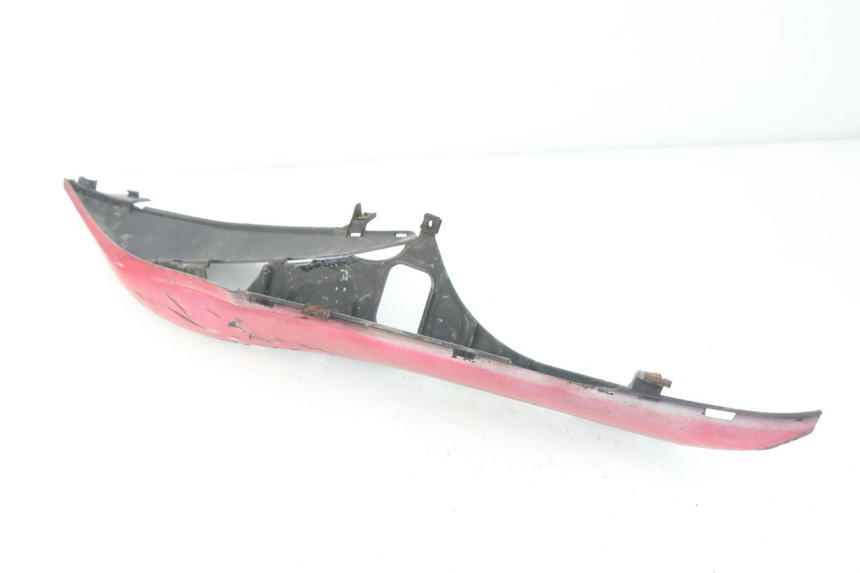 photo de Soleira esquerda MBK OVETTO ONE 2T 50 (2013 - 2017) - Detalhe da peça
