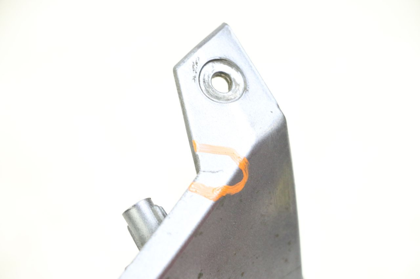 photo de Soleira esquerda PEUGEOT BELVILLE 125 (2017 - 2021) - Detalhe da peça