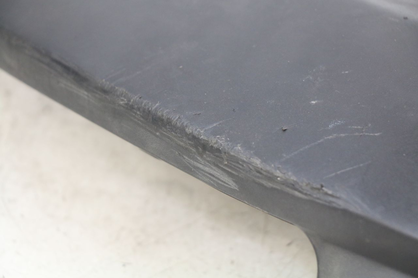 photo de Soleira esquerda PEUGEOT SATELIS 125 (2006 - 2009) - Pontos de fixação