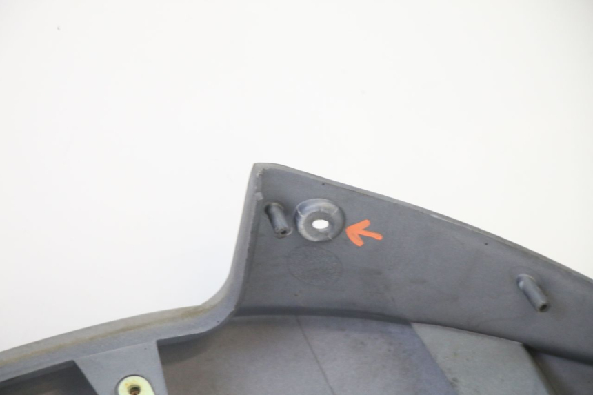photo de Soleira esquerda PEUGEOT SATELIS 250 (2006 - 2012) - Estado da superfície