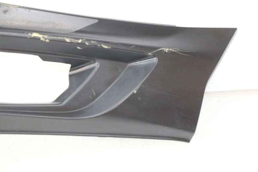 photo de Soleira esquerda APRILIA SXR 50 (2021 - 2023) - Vista de perto
