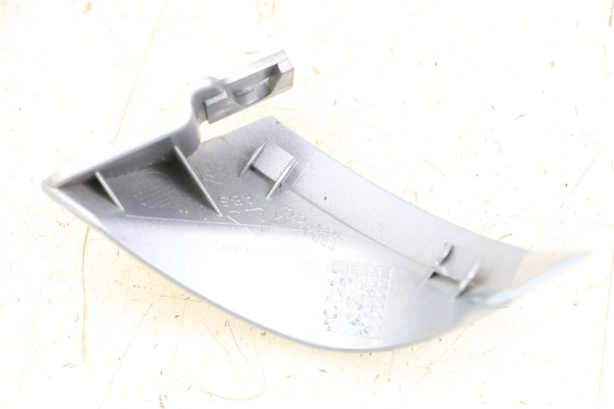 photo de Soleira esquerda PIAGGIO VESPA PRIMAVERA 4T 50 (2021 - 2024) - Ampliação técnica