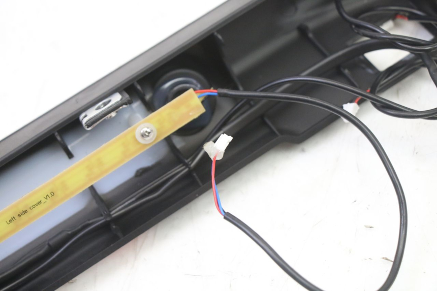 photo de Soleira esquerda DUALTRON VICTOR LIMITED 1 - Ampliação dos componentes