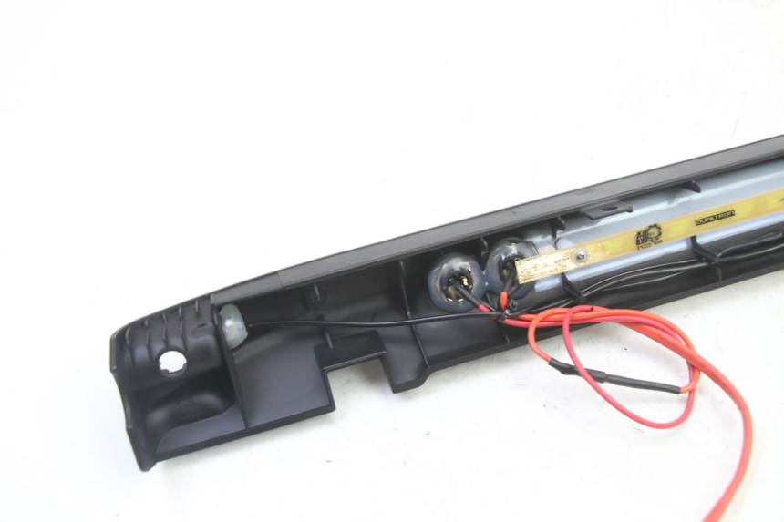 photo de Soleira esquerda DUALTRON VICTOR LIMITED 1 - Marcações e referências