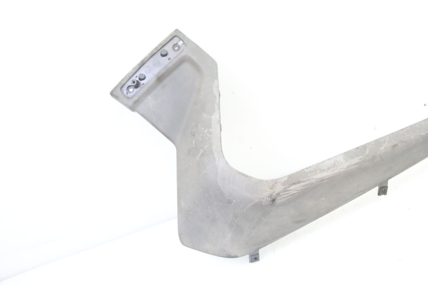 photo de Soleira esquerda YAMAHA XMAX X-MAX 125 (2006 - 2009) - Detalhe da peça