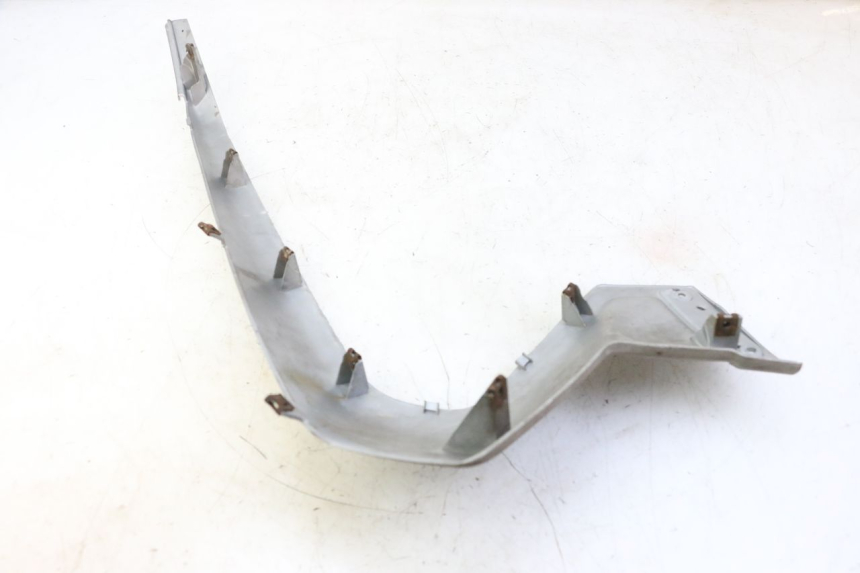 photo de Soleira esquerda YAMAHA X-MAX XMAX 250 (2006 - 2009) - Detalhe da peça