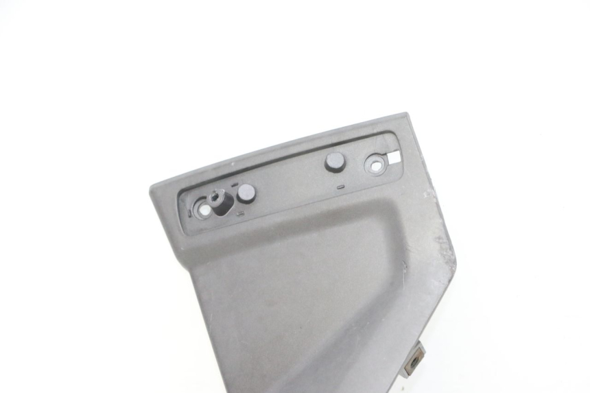 photo de Soleira esquerda YAMAHA XMAX X-MAX 125 (2006 - 2009) - Peça verificada