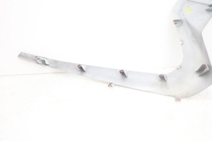 photo de Soleira esquerda YAMAHA XMAX X-MAX 125 (2006 - 2009) - Peça verificada