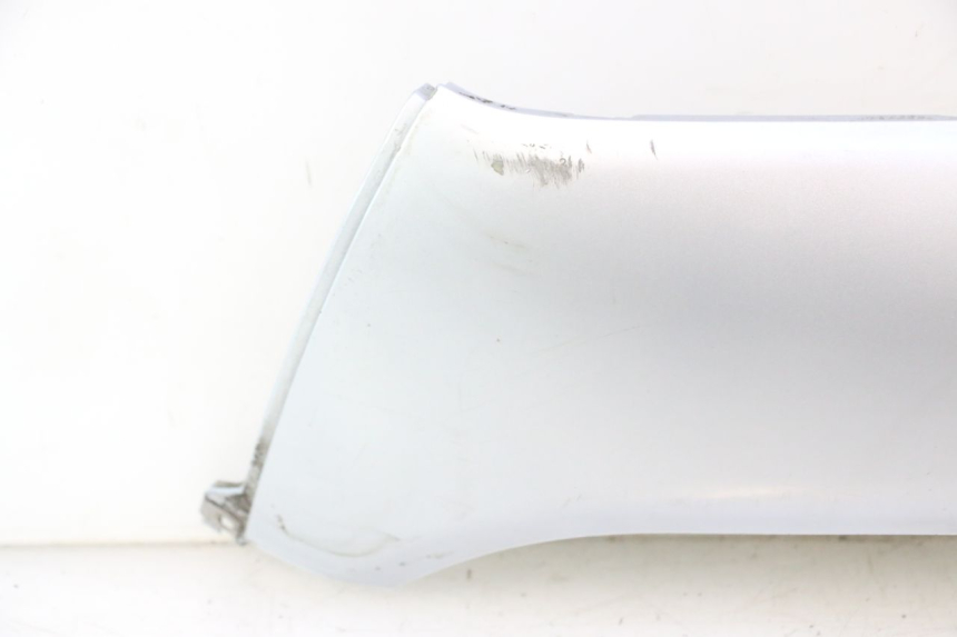 photo de Soleira esquerda PIAGGIO X8 STREET 125 (2006 - 2007) - Detalhe da peça