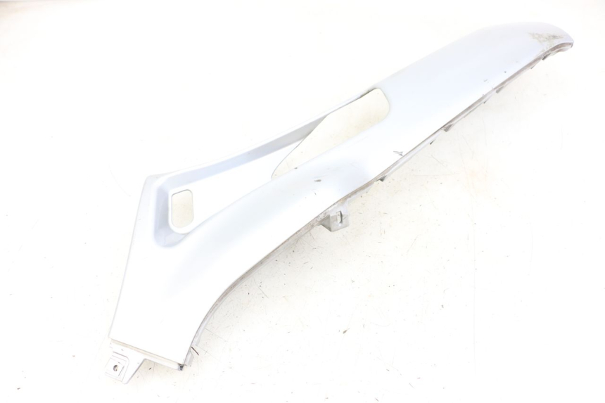 photo de Soleira esquerda PIAGGIO X8 125 (2004 - 2007) - Pontos de fixação