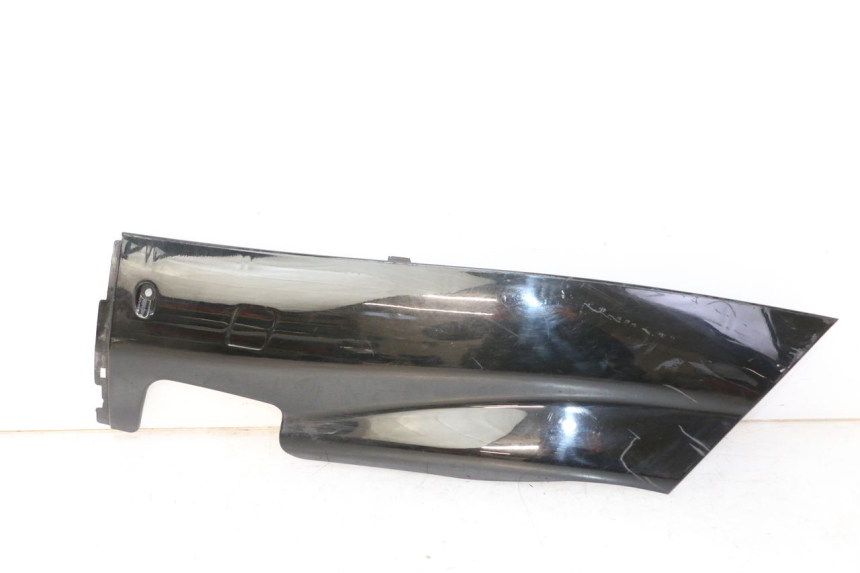 photo de Soleira esquerda YAMAHA YP MAJESTY 125 (2007 - 2010) - Detalhe da peça
