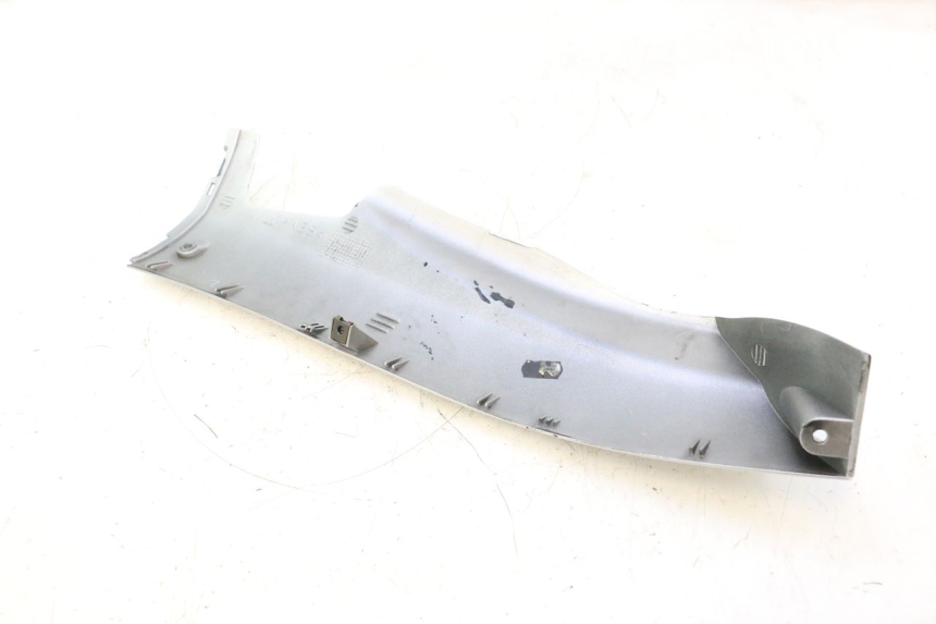 photo de Soleira esquerda YAMAHA YP MAJESTY 125 (2002 - 2006) - Peça verificada