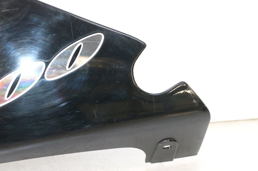 photo de SAIA LATERAL ESQUERDA KAWASAKI ZZR 600 (1995 - 2004) - Detalhe da peça