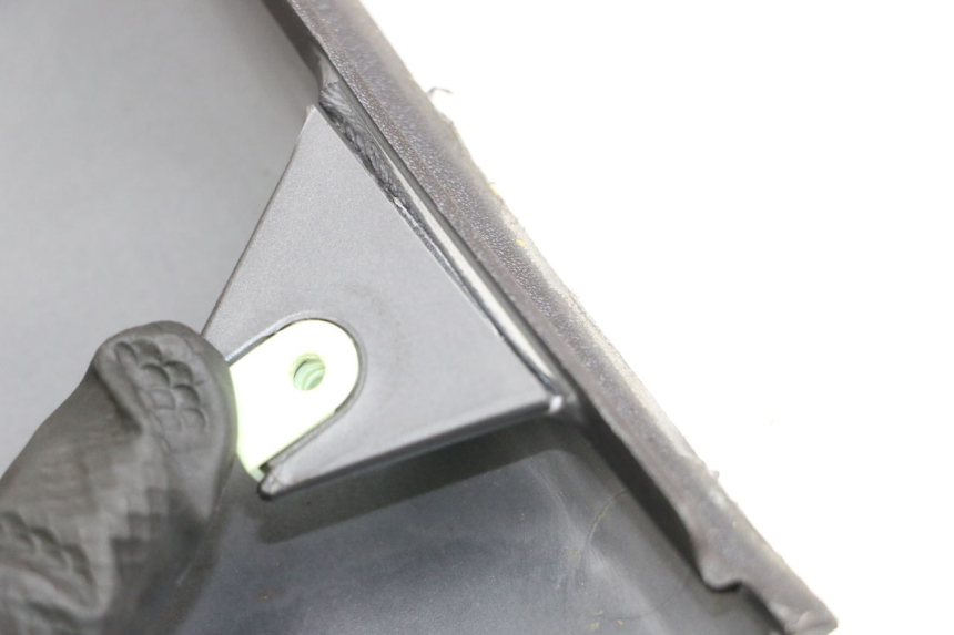 photo de Soleira PEUGEOT GEOPOLIS RS 125 (2007 - 2009) - Detalhe da peça