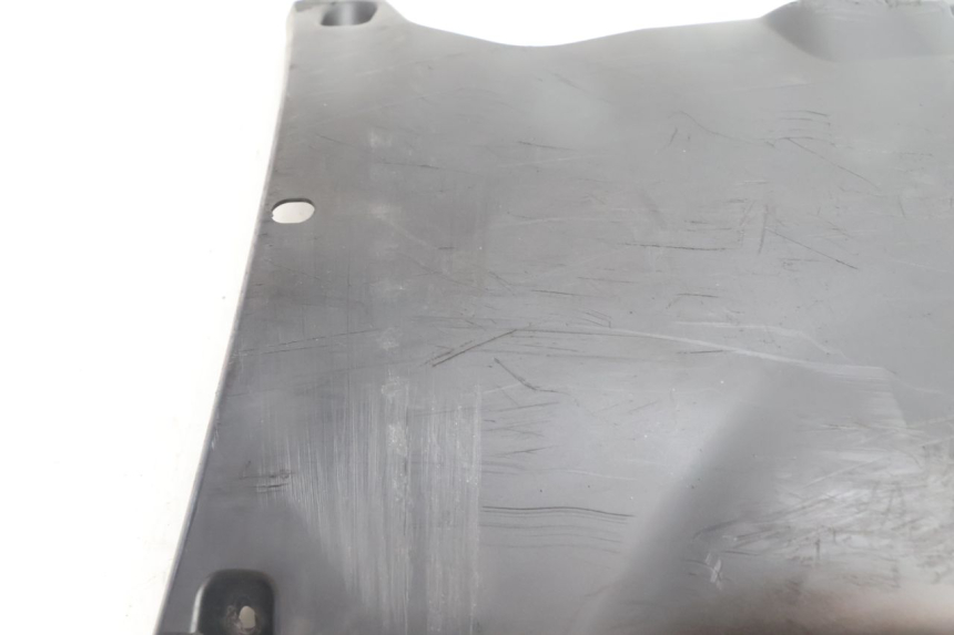 photo de Soleira PEUGEOT KISBEE 4T 50 (2010 - 2017) - Detalhe da peça