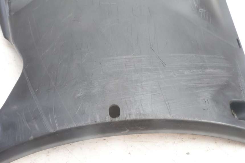 photo de Soleira PEUGEOT KISBEE 4T 50 (2010 - 2017) - Pontos de fixação
