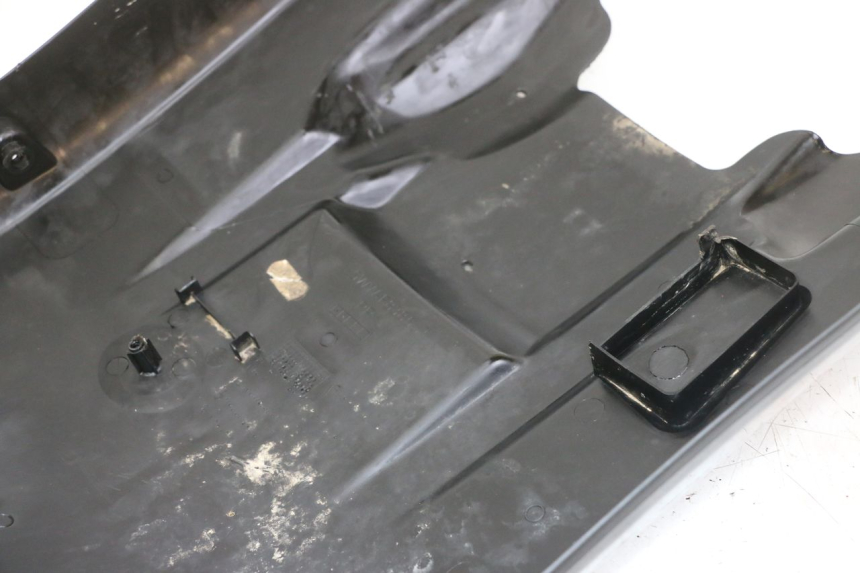 photo de Soleira MBK BOOSTER SPIRIT NAKED 50 (2004 - 2017) - Detalhe da peça