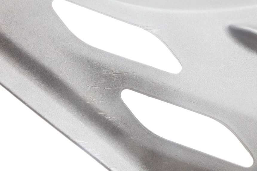 photo de SAIA LATERAL YAMAHA N-MAX NMAX 125 (2021 - 2024) - Pontos de fixação