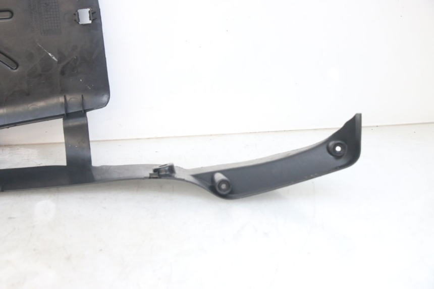 photo de Soleira lateral SYM ORBIT 2 TS 2T 50 (2011 - 2016) - Zoom do estado de desgaste
