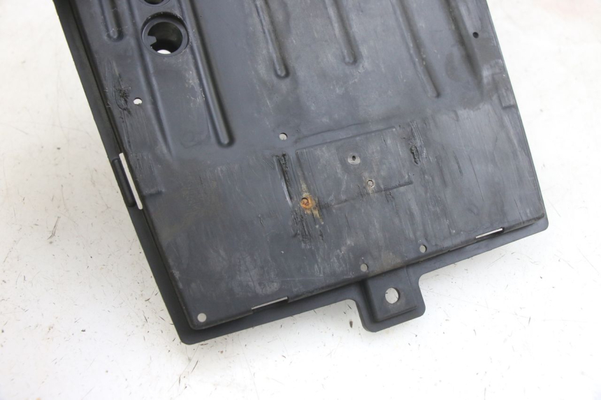 photo de Soleira lateral HONDA PCX (JF47) 125 (2012 - 2013) - Detalhe da peça