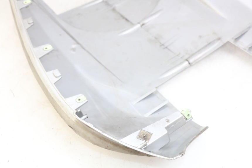 photo de Soleira PEUGEOT SATELIS 125 (2010 - 2012) - Outro ângulo de visão