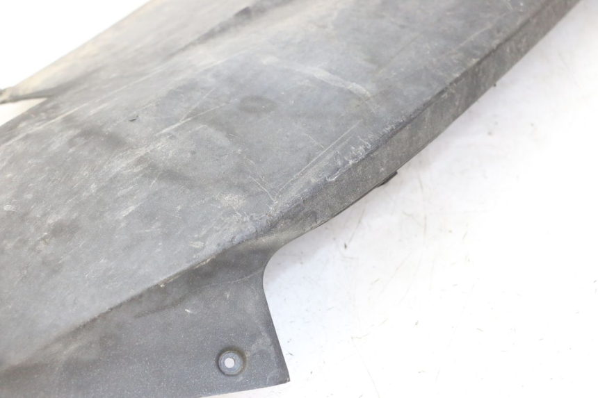 photo de Soleira PEUGEOT SATELIS 125 (2010 - 2012) - Pontos de fixação