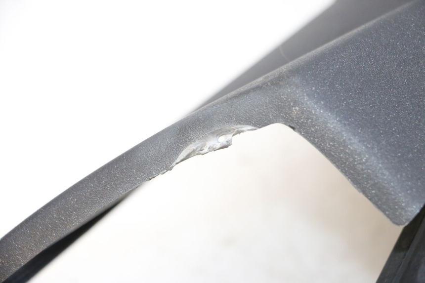 photo de Soleira PEUGEOT SATELIS 125 (2013 - 2018) - Detalhe da peça