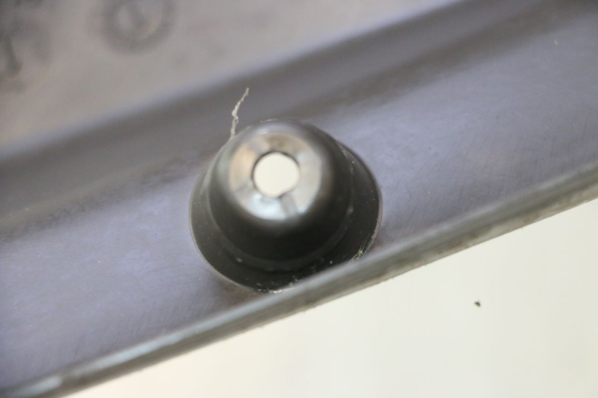 photo de SAIA LATERAL YAMAHA SLIDER 50 (1999 - 2004) - Zoom do estado de desgaste