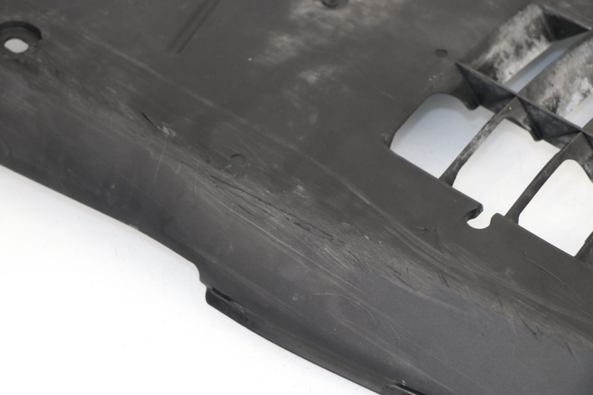 photo de Soleira SUZUKI UH BURGMAN 125 (2002 - 2006) - Detalhe da peça