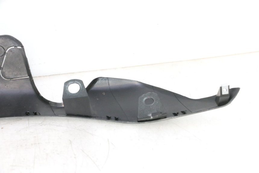 photo de SAIA LATERAL PIAGGIO ZIP IGET 4T 50 (2021 - 2023) - Marcações e referências