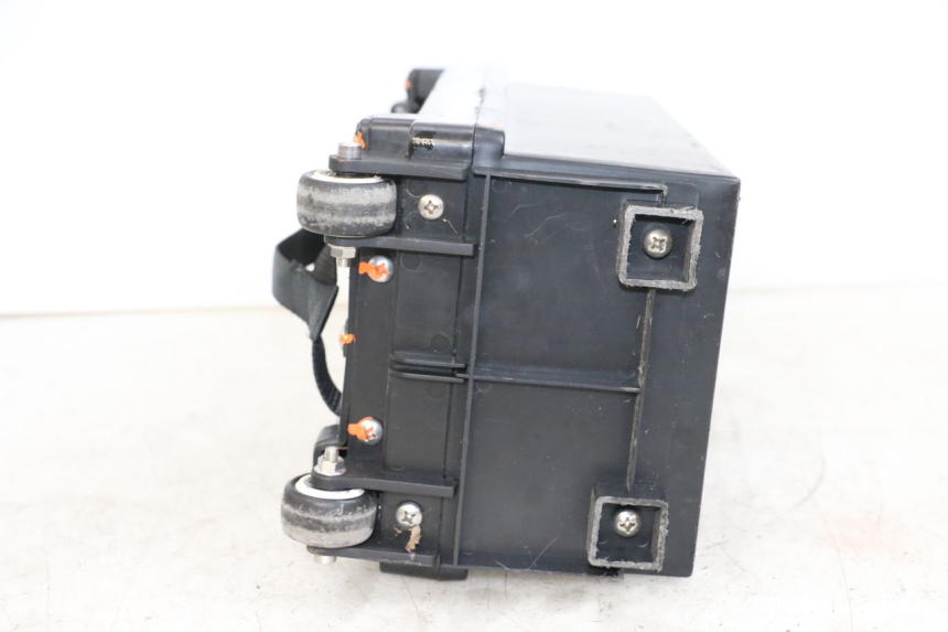 photo de BATERIA E-MAX 80L 1 (2011 - 2014) - Outro ângulo de visão