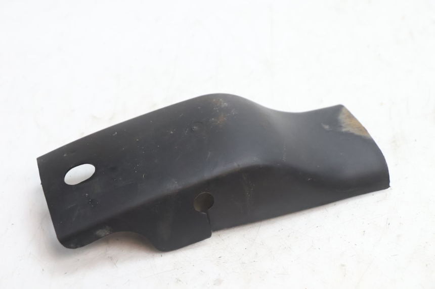 photo de PARALAMA PEUGEOT 103 SPX CLIP 50 (1989 - 1992) - Detalhe da peça