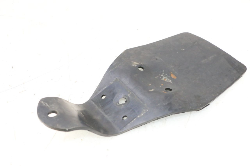 photo de PARALAMA TRASEIRO PEUGEOT 103 SPX CLIP 50 (1989 - 1992) - Zoom do estado de desgaste