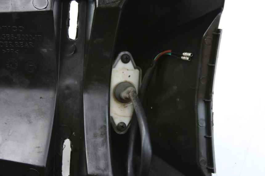 photo de PARALAMA TRASEIRO KYMCO AGILITY NAKED RENOUVO 4T 50 (2018 - 2020) - Pontos de fixação